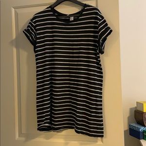 T-shirt dress